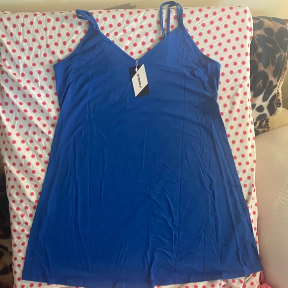Blue anywhere Dress. Size XL. Brand is Estosell - Picture 2 of 5